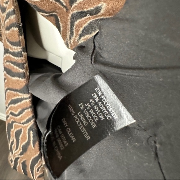 500 Maison Cinqcent Animal Printed Drop Shoulder Jacket Medium - Picture 9 of 12